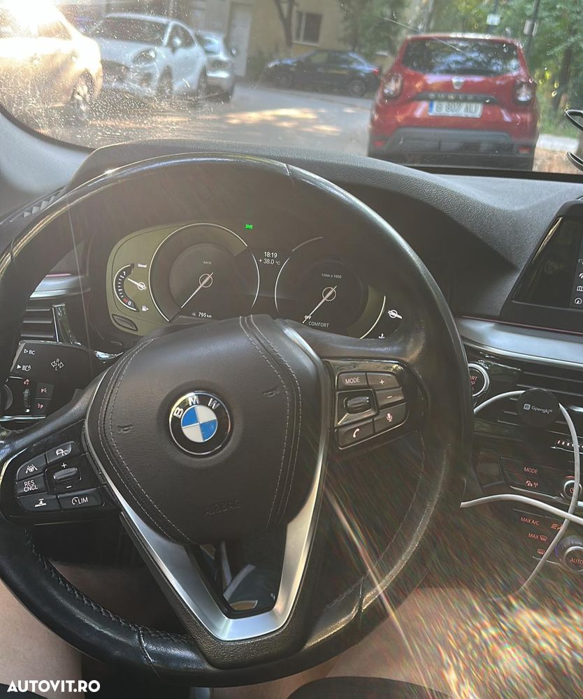 BMW Seria 5 520d Aut. - 7