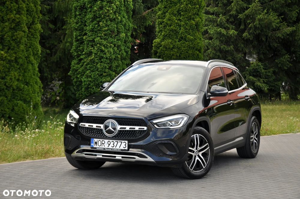 Mercedes-Benz GLA - 9