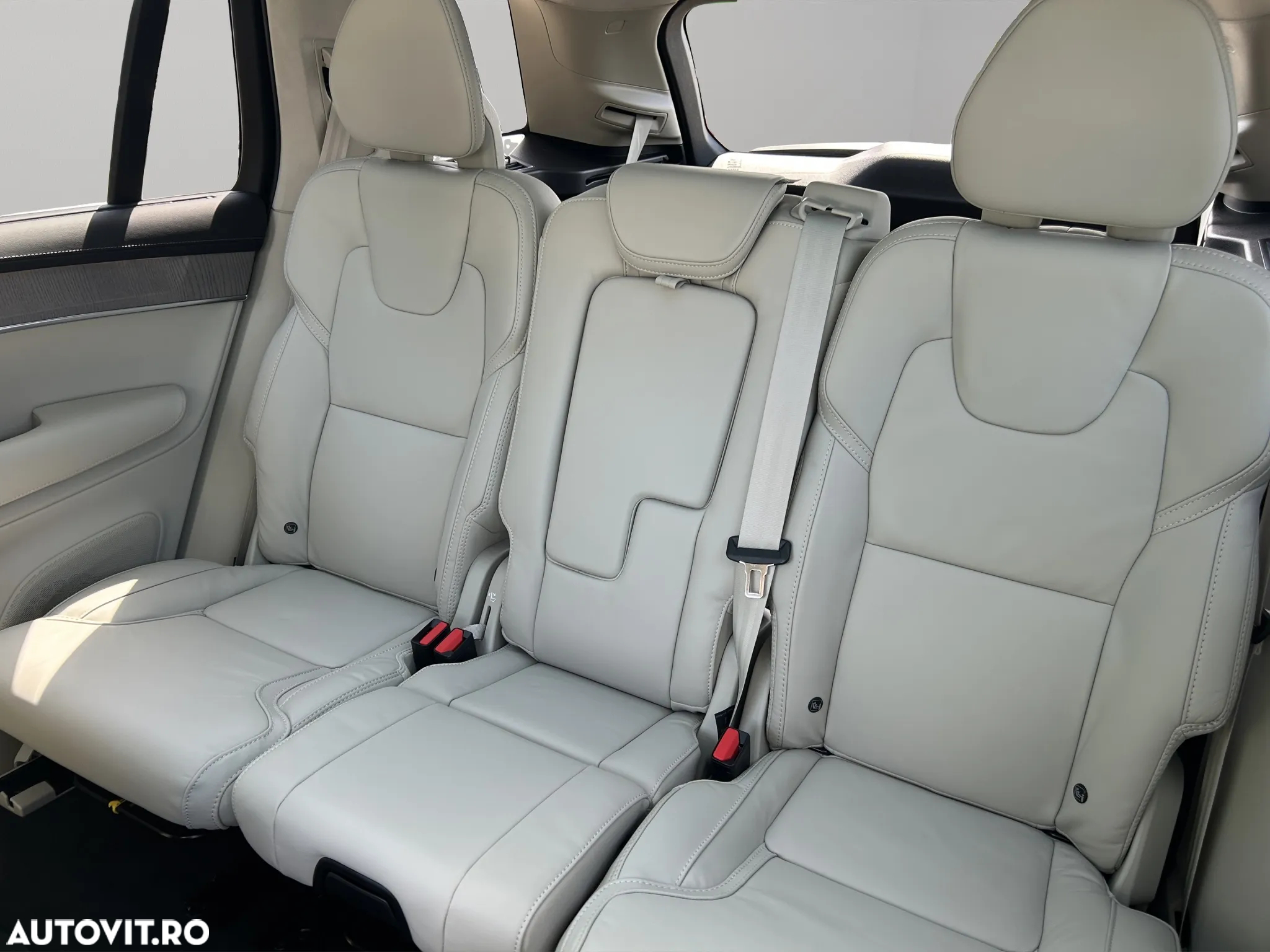 Volvo XC 90 - 13