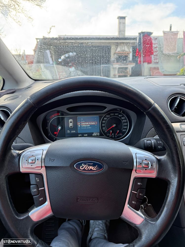 Ford S-Max 2.0 TDCi Titanium 7L - 14