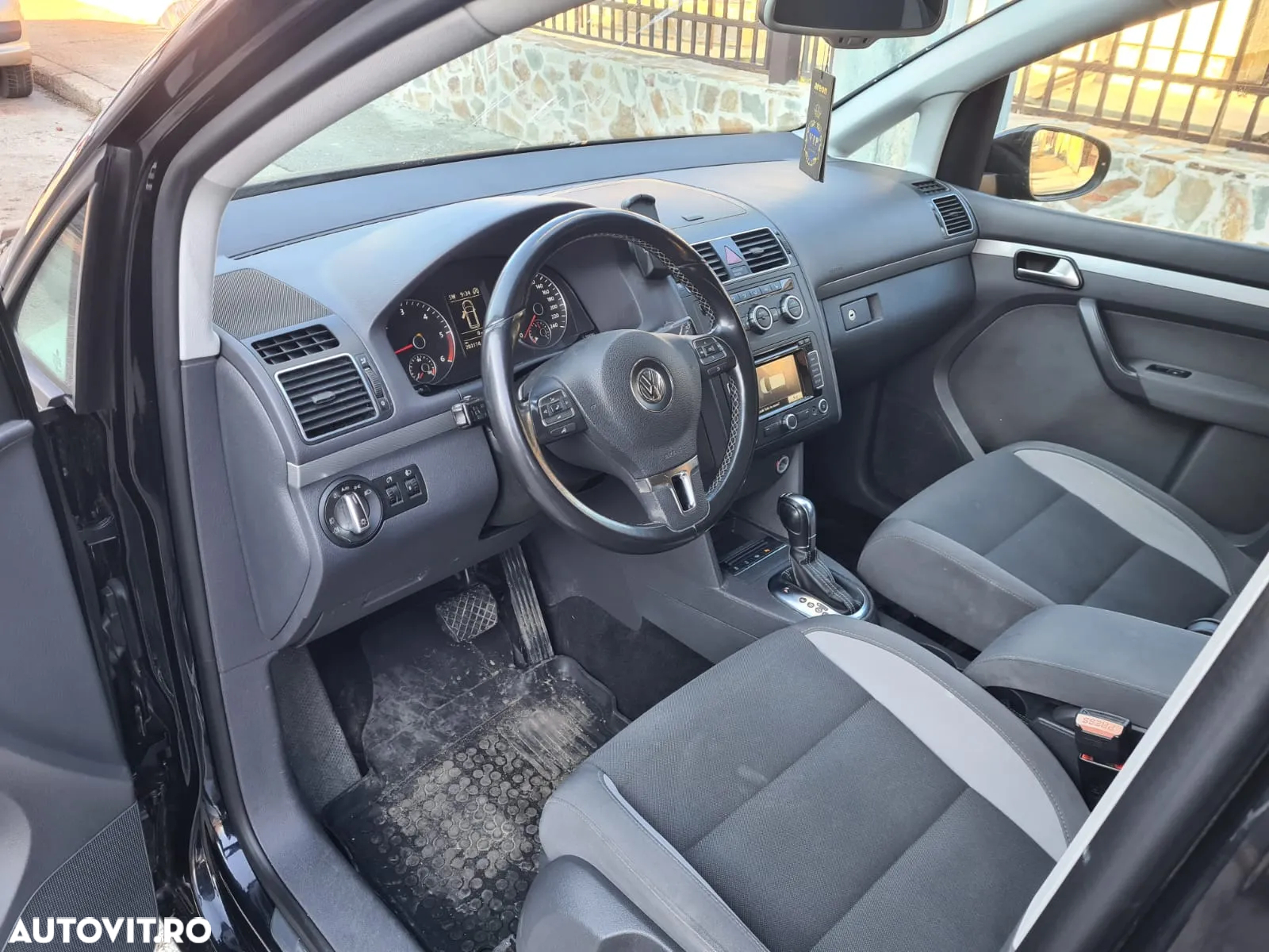 Volkswagen Touran 1.6 TDI DPF BlueMotion Technology DSG Life - 6