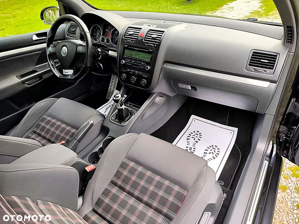 Volkswagen Golf 2.0 GTI - 21