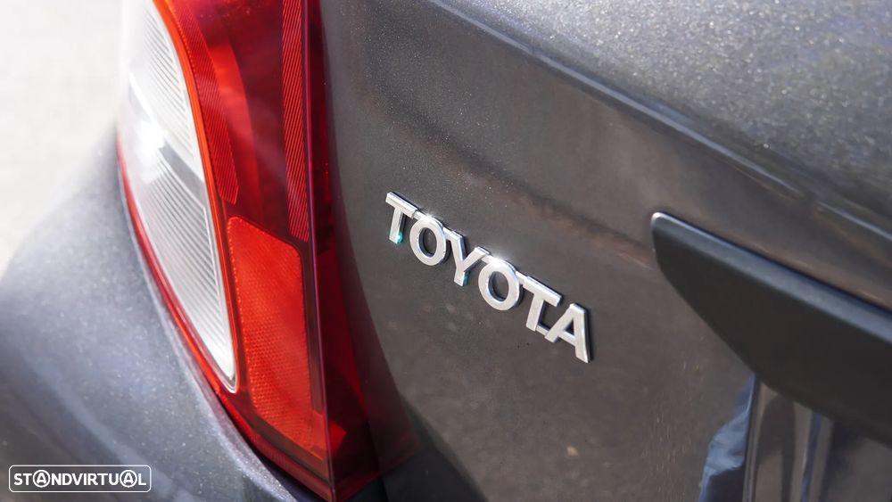 Toyota Yaris 1.0 VVT-i AC - 17