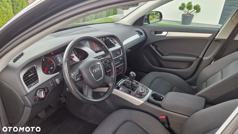 Audi A4 Avant 2.0 TDI e DPF S line Sportpaket - 17