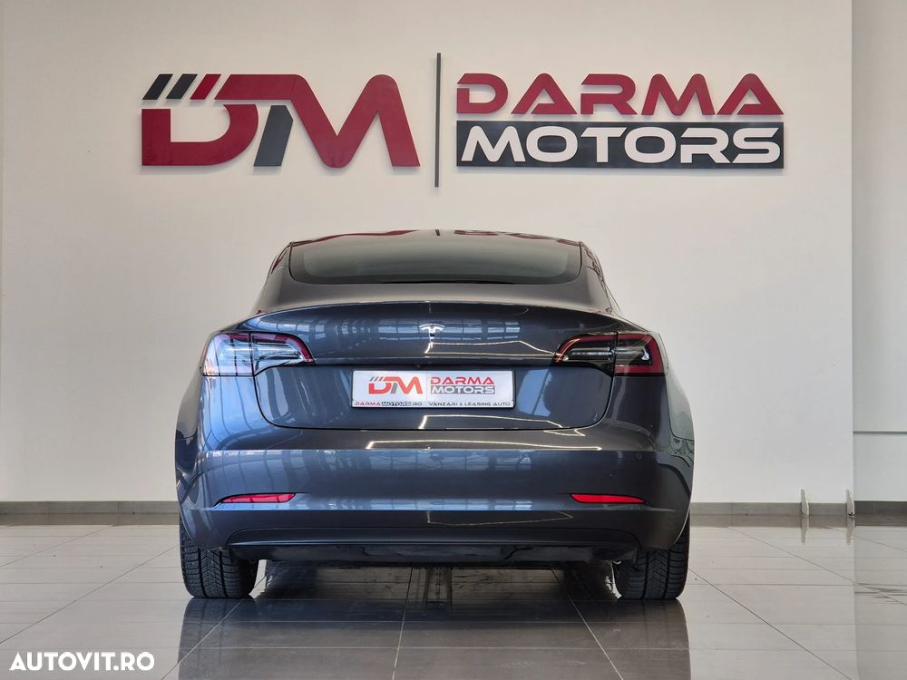 Tesla Model 3 Standard Reichweite Plus Hinterradantrieb - 19