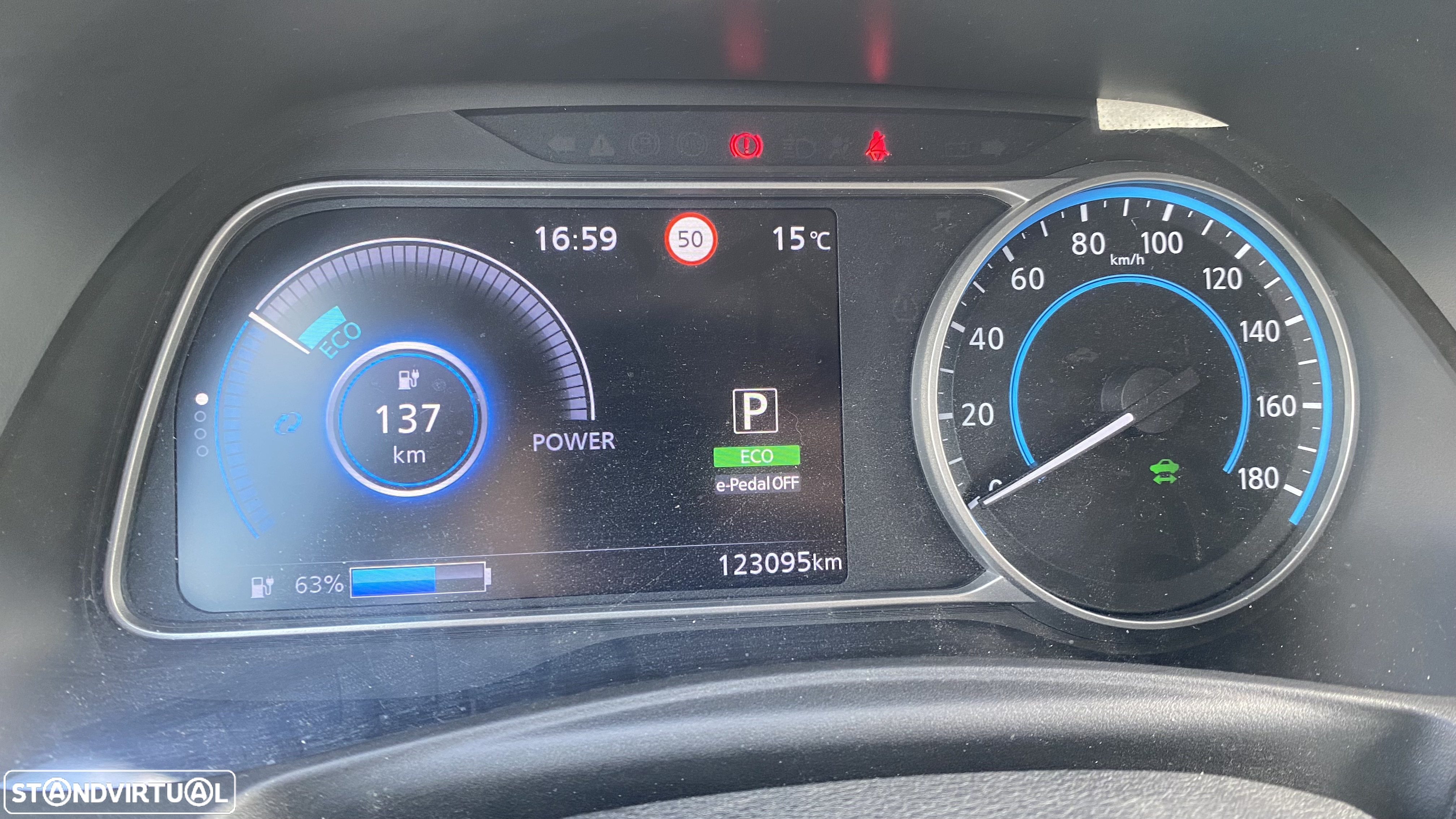 Nissan Leaf N-Connecta - 35