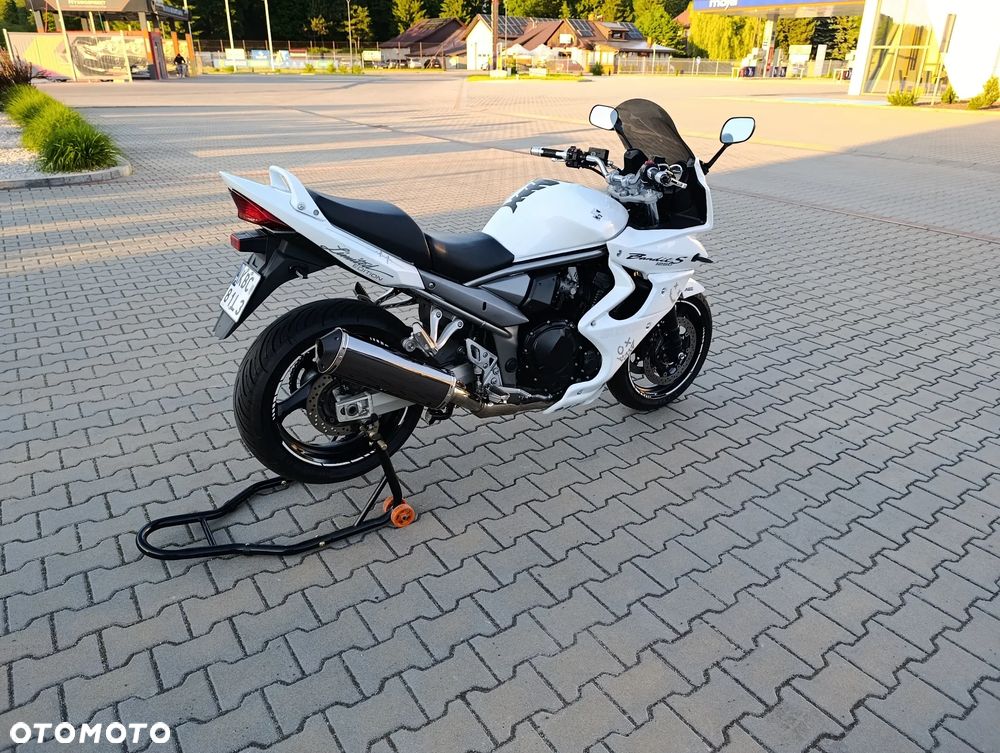 Suzuki Bandit - 12
