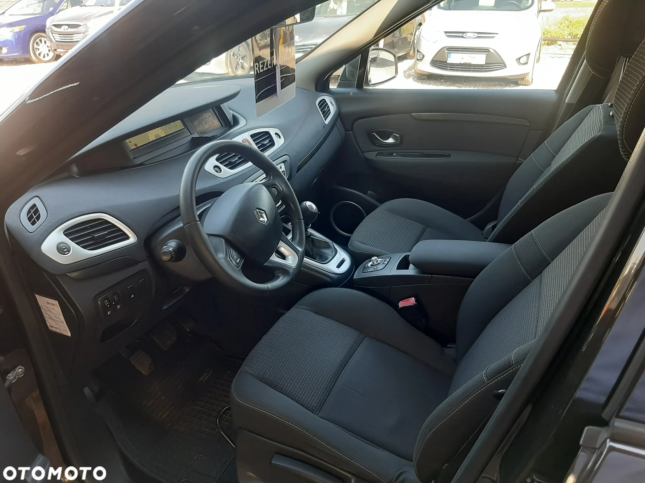 Renault Grand Scenic Gr 1.4 16V TCE Bose Edition - 26
