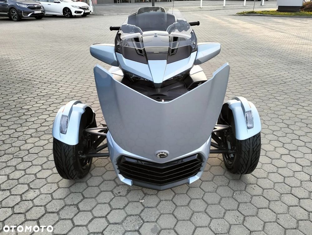 Can-Am Spyder - 26