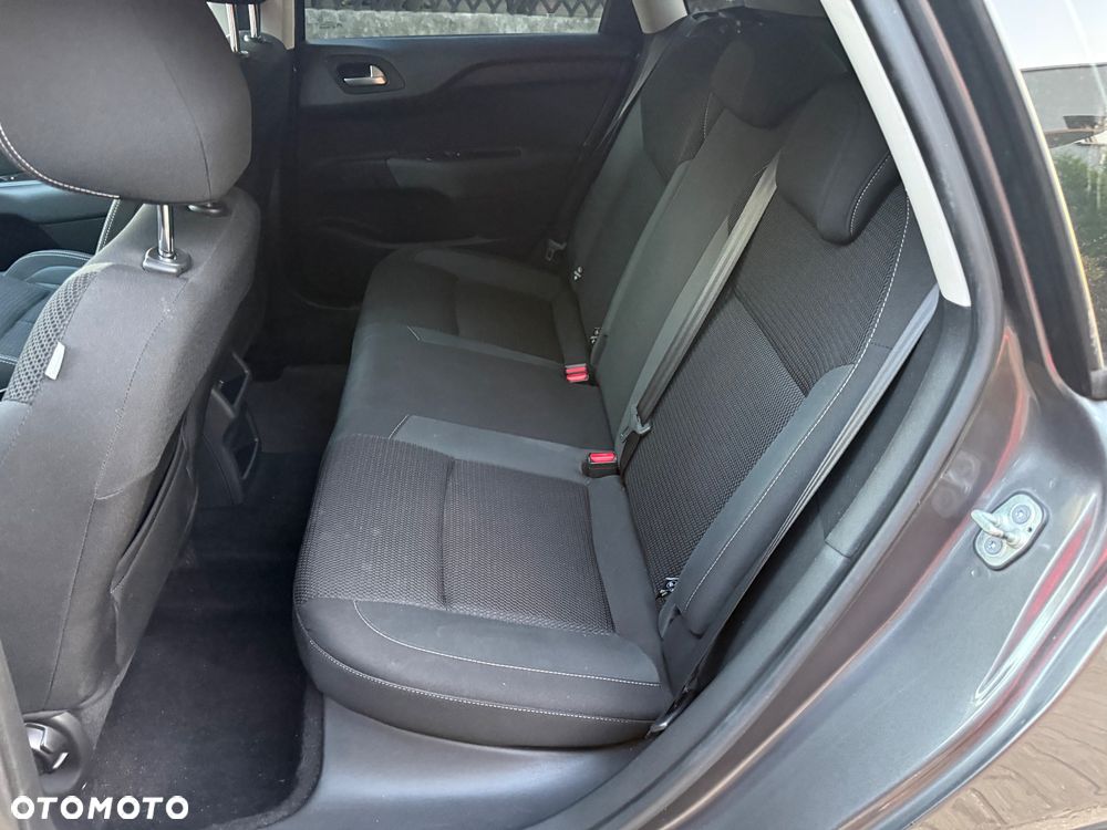 Citroën C4 BlueHDi 120 Stop&Start Shine - 23