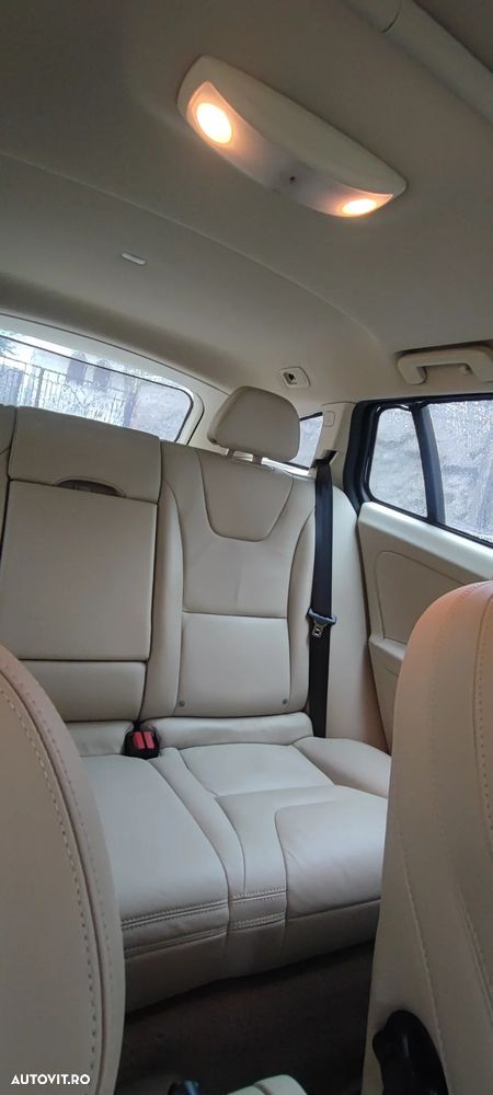 Volvo V60 - 12