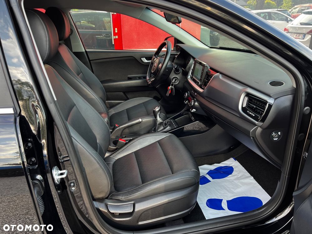 Kia Stonic 1.4 L - 7