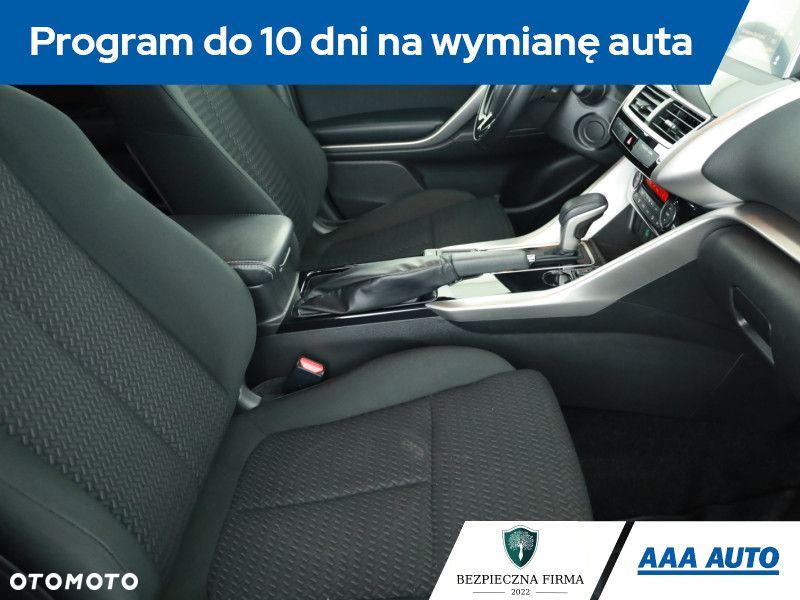 Mitsubishi Eclipse Cross - 9