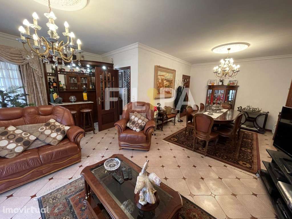 Moradia V4 Em Baguim do Monte - Grande imagem: 2/24