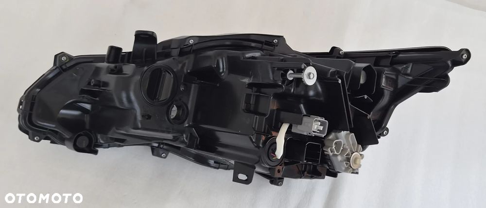 LAMPA PRAWA PRZÓD LEXUS CT 200H F-SPORT LIFT 2018- - 7