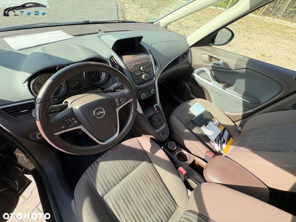 Opel Zafira 1.4 T Cosmo EcoFLEX S&S EU6 - 22