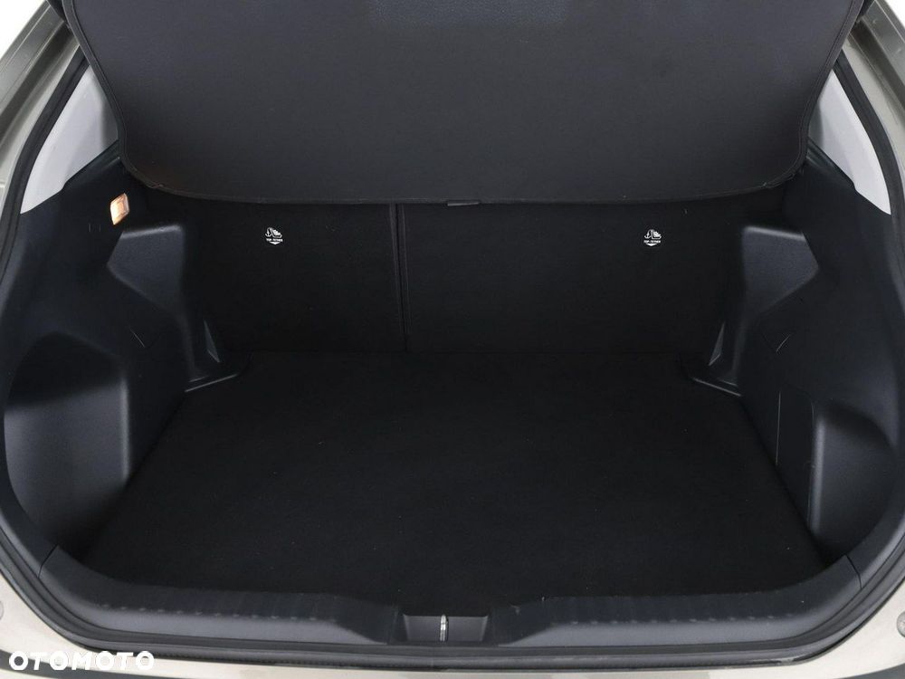 Toyota Yaris Cross Hybrid 1.5 Dynamic - 21