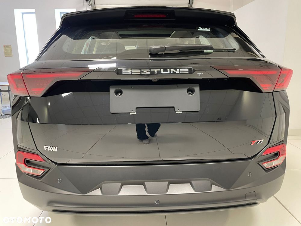Bestune T77 - 23
