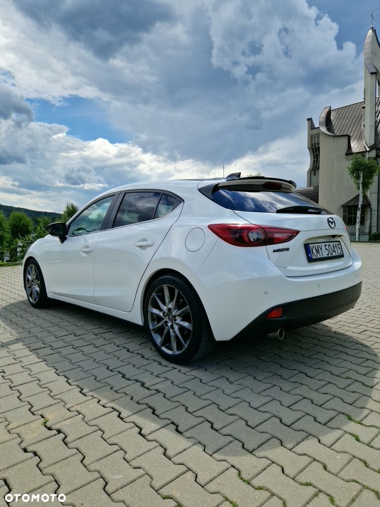 Mazda 3 - 4
