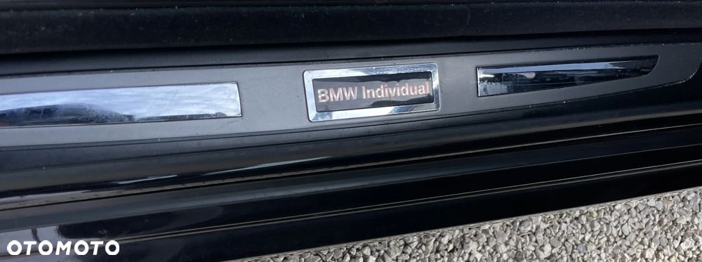 BMW Seria 7 750i - 24