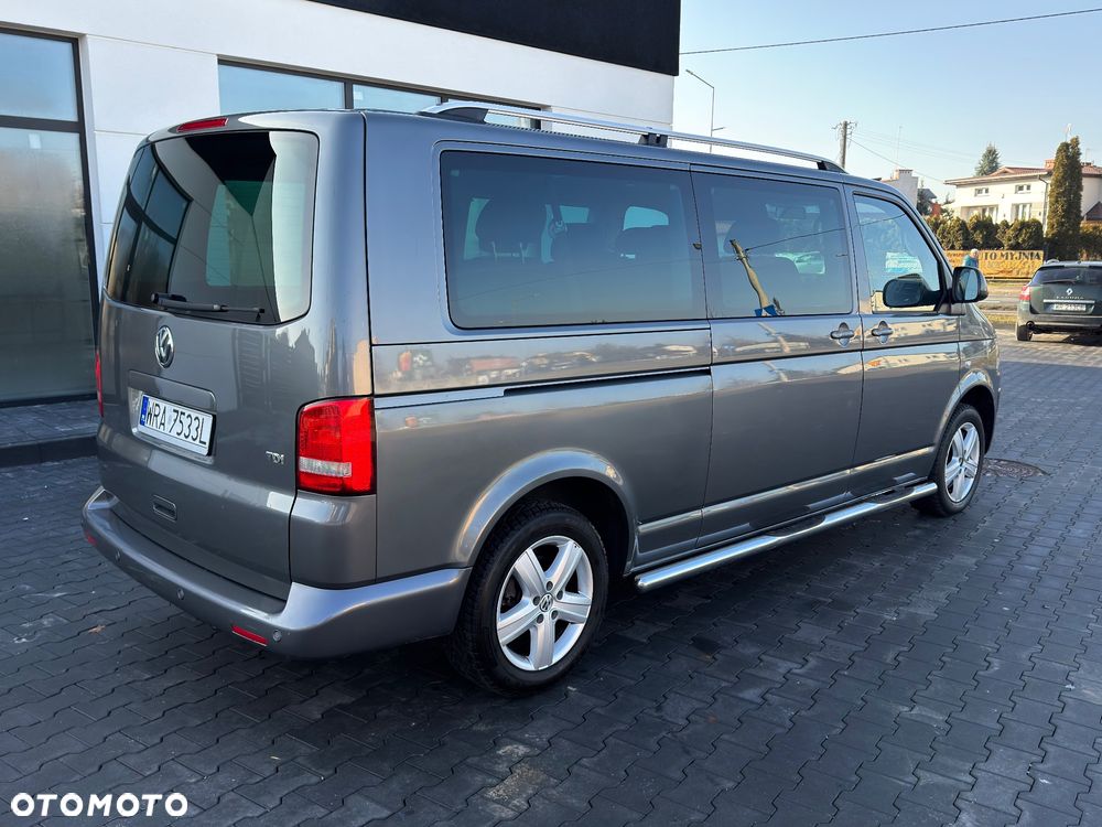 Volkswagen Caravelle - 5