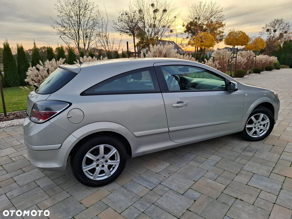 Opel Astra 1.4 Catch me now - 18