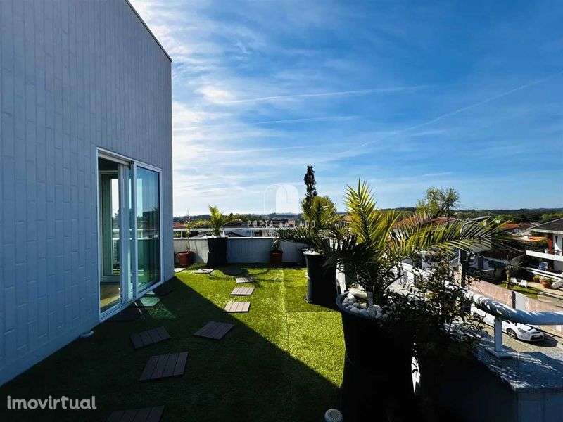 T3| Último Piso| Terraço| Vistas Mar| Grijó- Vila Nova de Gaia - Grande imagem: 2/12
