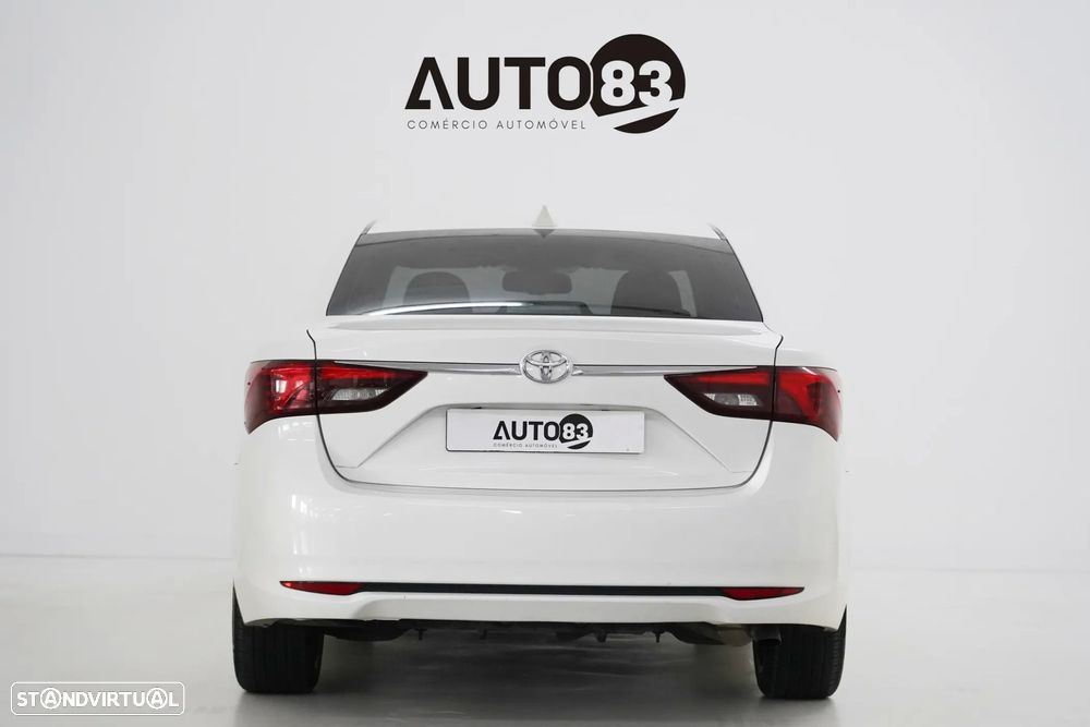 Toyota Avensis 1.6 D-4D Comfort - 4