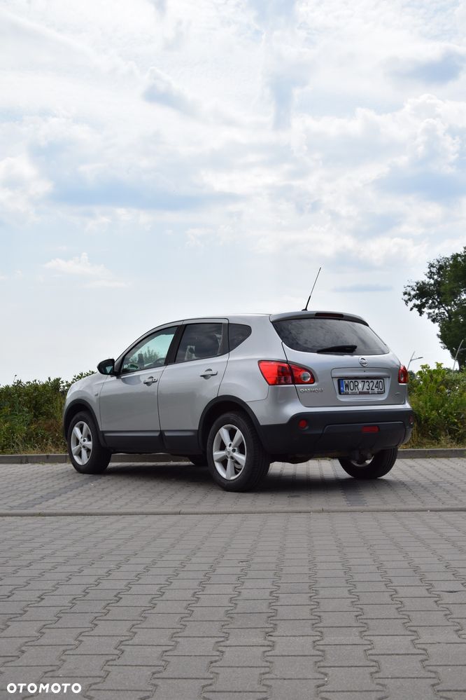 Nissan Qashqai - 2