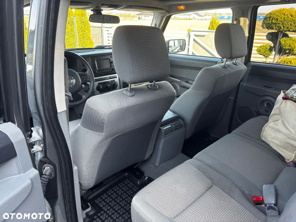 Jeep Commander 3.0 CRD Limited - 23