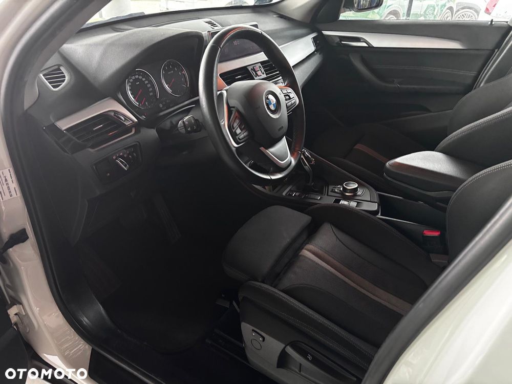 BMW X1 sDrive18i - 10