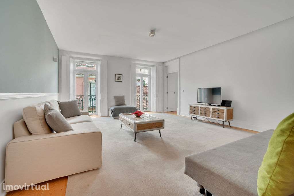 Magnífico Apartamento T4+2 com 188m² para Venda na Rua de São Bento - Grande imagem: 2/51