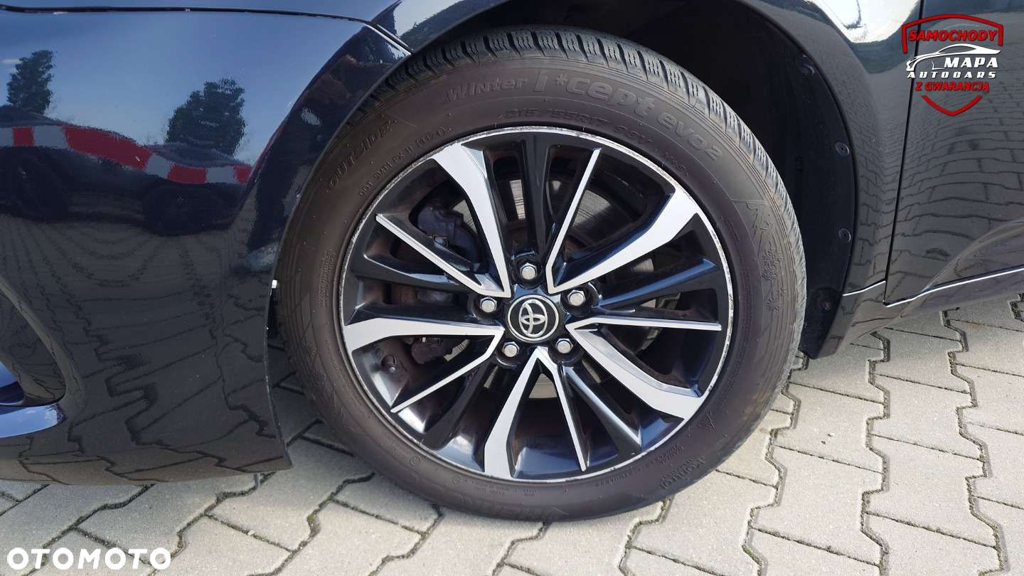 Toyota Avensis - 12