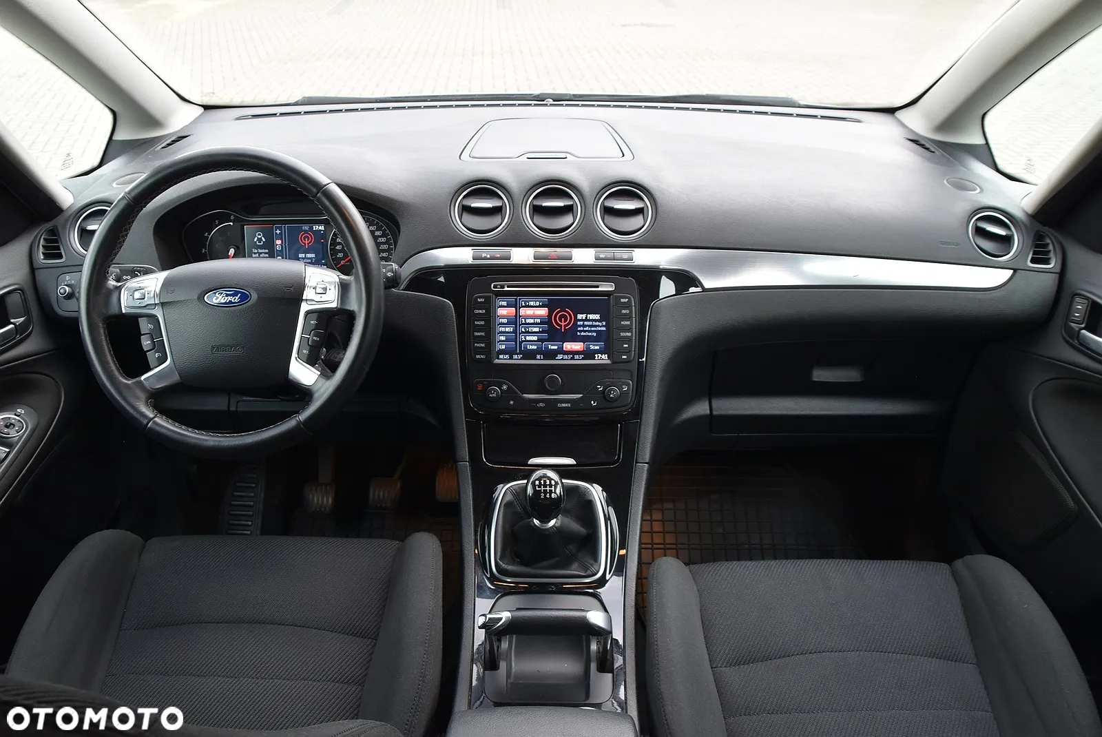 Ford Galaxy - 24