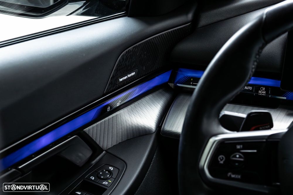 BMW i5 eDrive40 Pack Desportivo M - 27