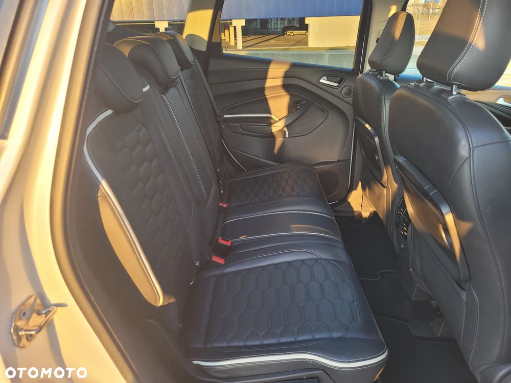 Ford Kuga - 19