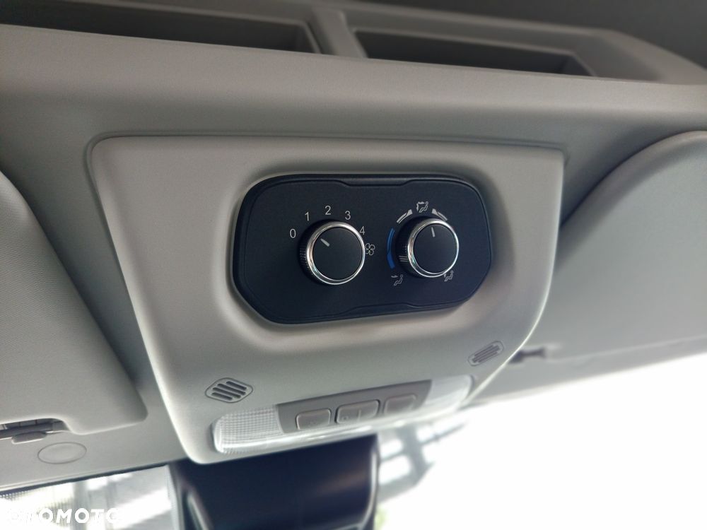 Ford Transit - 24