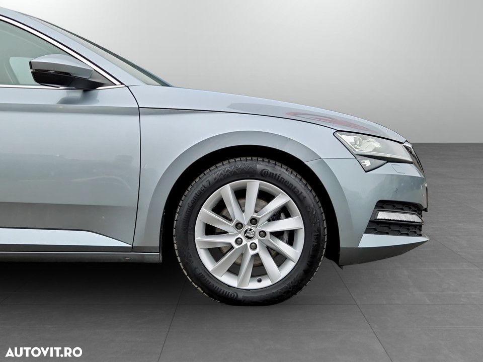 Skoda Superb 2.0 TDI DSG Ambition - 11
