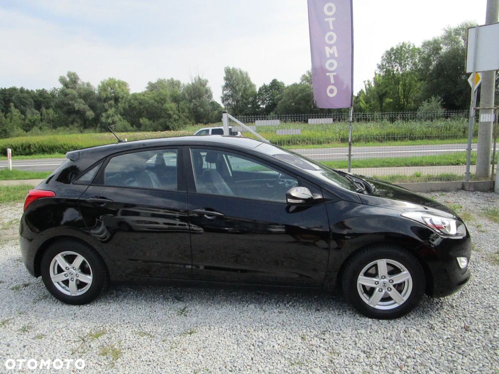 Hyundai i30 1.4 Classic - 11