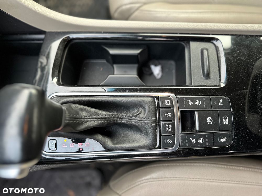 Kia Optima 1.7 CRDI XL DCT - 8