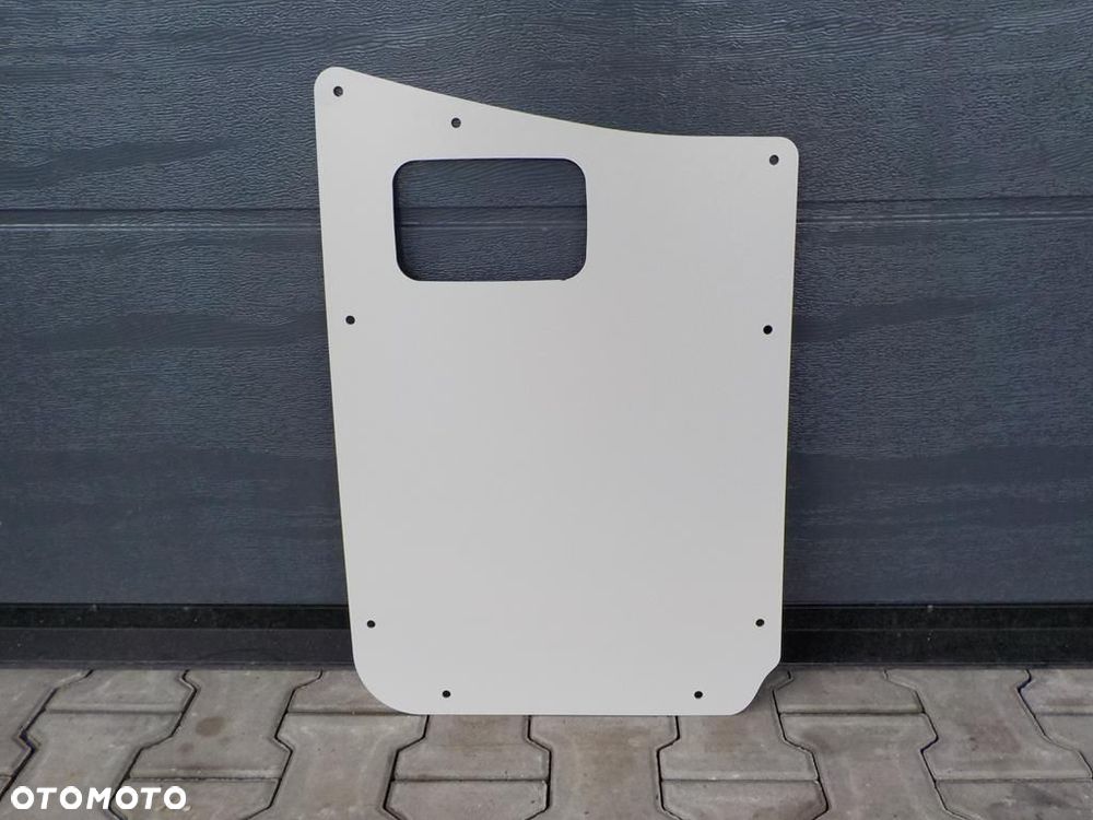 CRAFTER TAPICERKA PILŚNIA DYKTA DRZWI TYLNYCH LP - 3