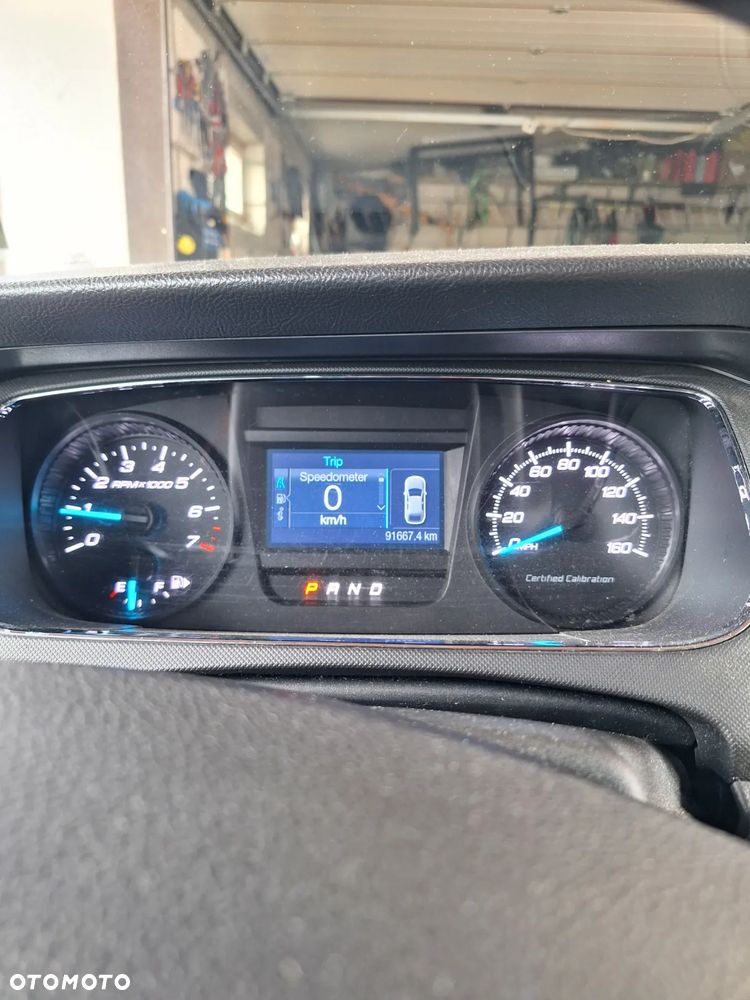 Ford Taurus - 14