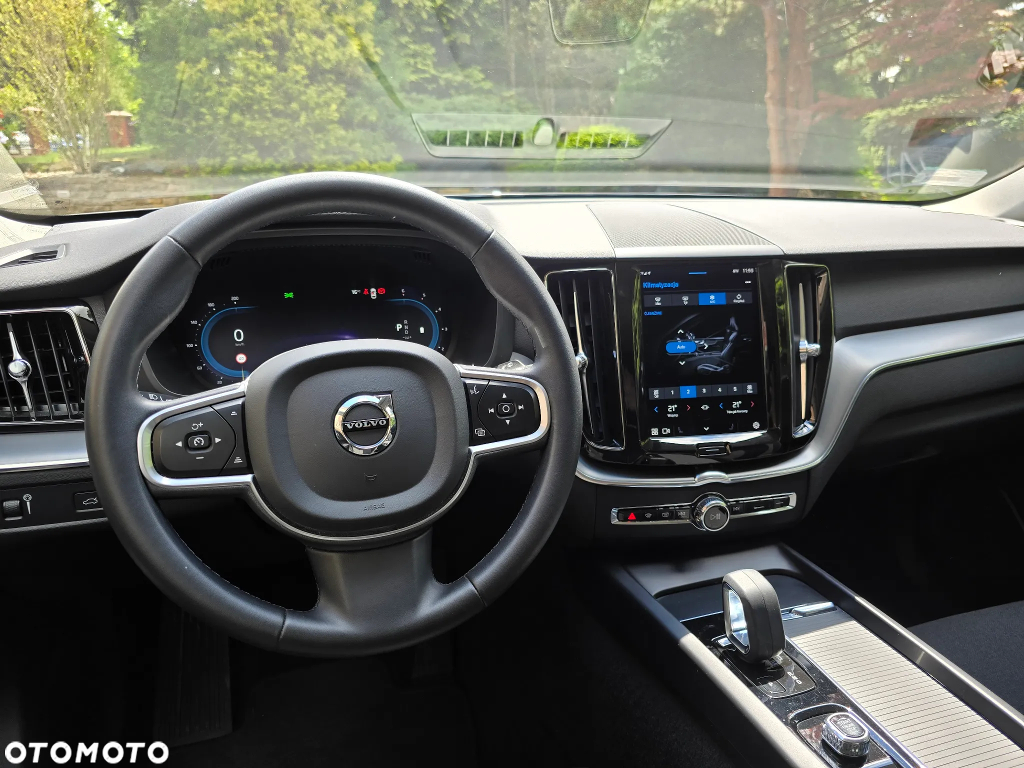 Volvo XC 60 D4 Momentum Pro - 20