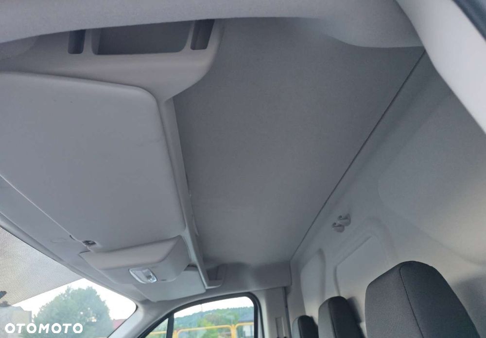 Ford Transit - 11