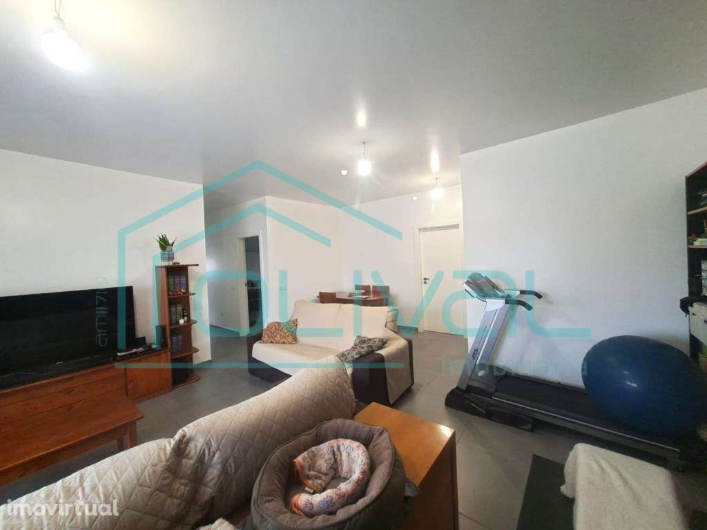Apartamento T3 com Excelente Áreas - Grande imagem: 4/27