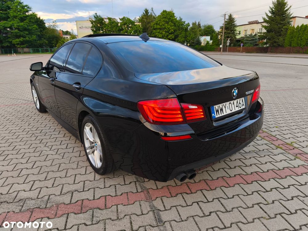 BMW Seria 5 528i - 14