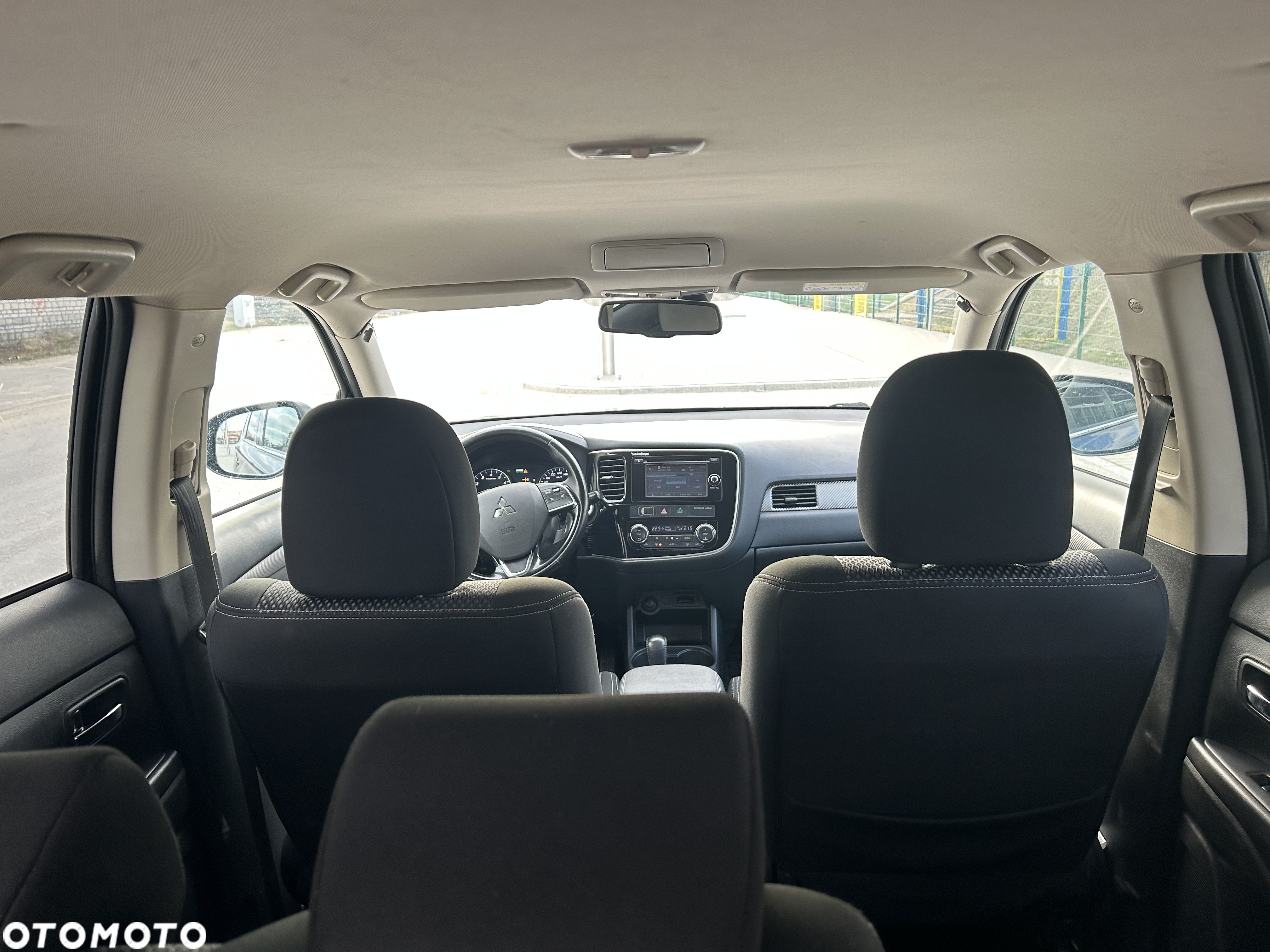 Mitsubishi Outlander 2.0 Intense + 4WD CVT - 5