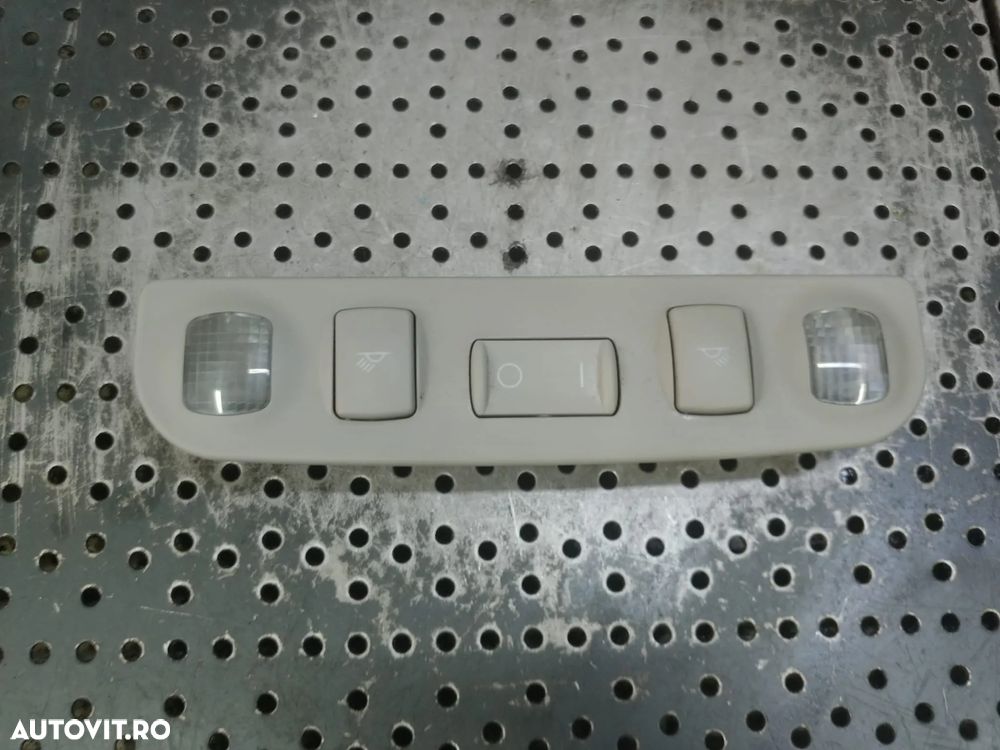 plafoniera lampa spate interior audi a3 8l  8l4947111 - 1