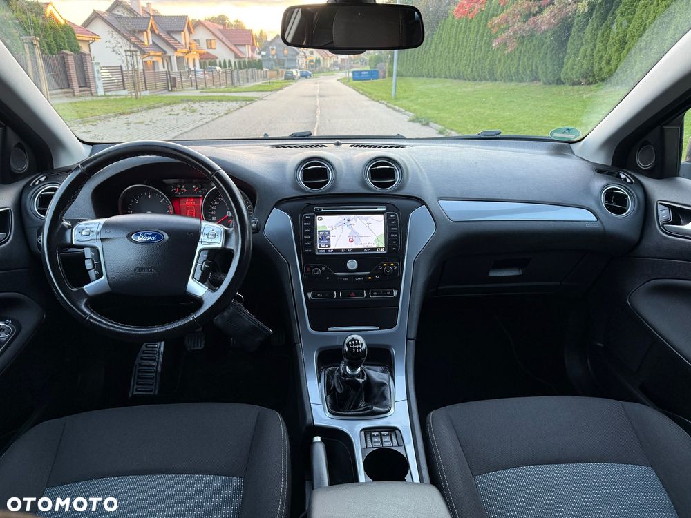 Ford Mondeo - 10