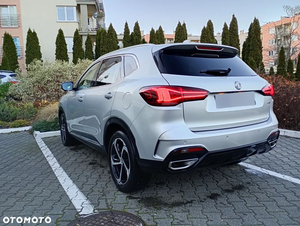 MG HS 1.5 T-GDI Exclusive DCT - 15